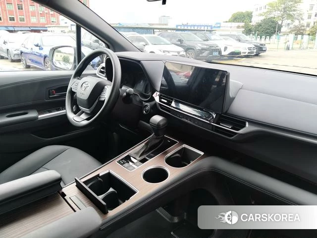 Toyota Grevia id 4329028 из Китая 15