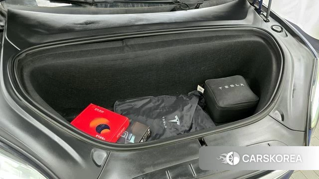 Tesla Model X id 3843591 из Кореи 16