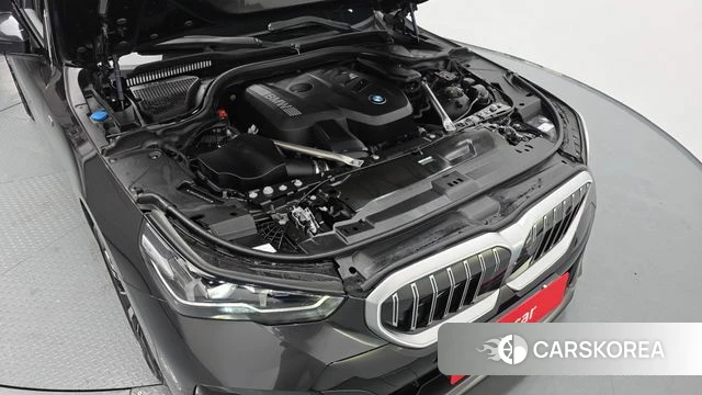 BMW 5 Series (G60) id 4354520 из Кореи 31