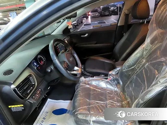 Kia Stonic id 3297765 из Кореи 16