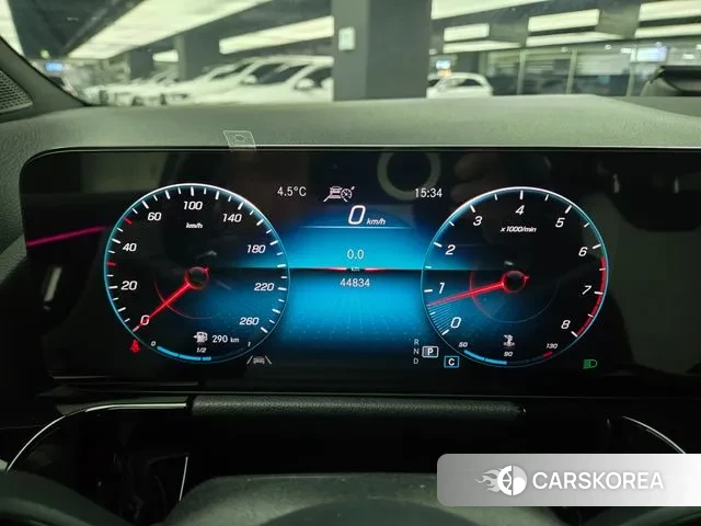 Mercedes-Benz GLA - Class H247 id 3433611 из Кореи 13