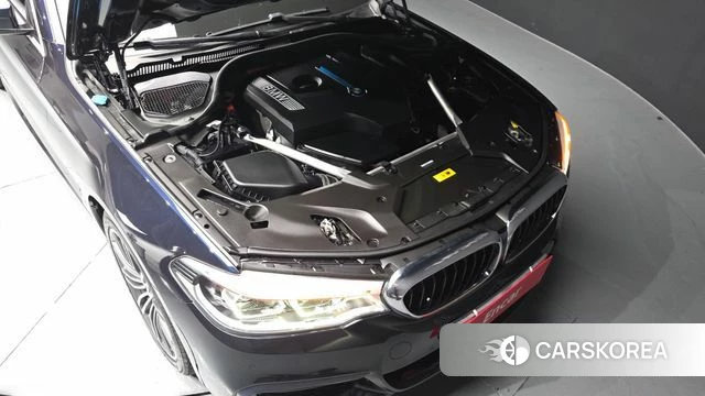 BMW 5 Series (G30) id 4396820 из Кореи 37