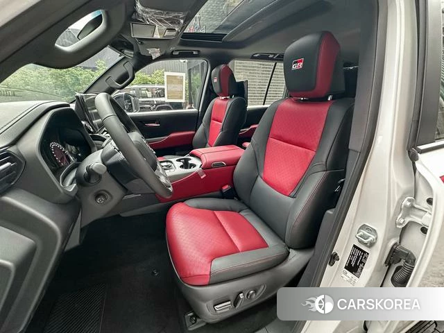 Toyota Land Cruiser (imported) 2025 Белый из Китая, фото 6