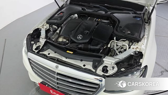 Mercedes-Benz E-Class W213 id 4304378 из Кореи 28