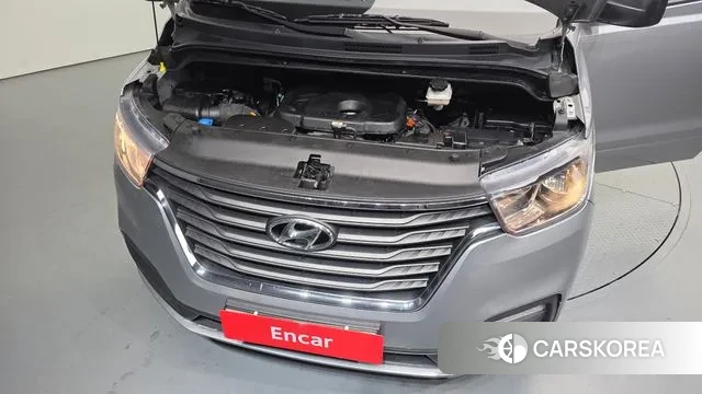 Hyundai The New Grand Starex id 3536415 из Кореи 16