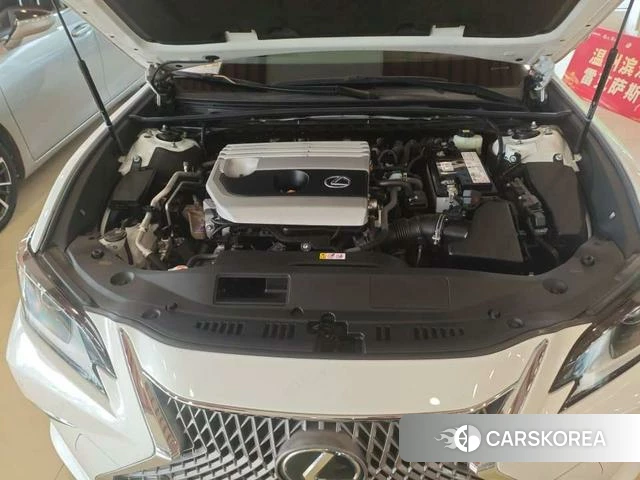 Lexus ES id 4314270 из Китая 9