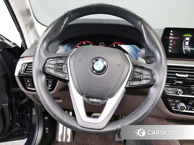 BMW 5 Series (G30) id 3259261 из Кореи 16