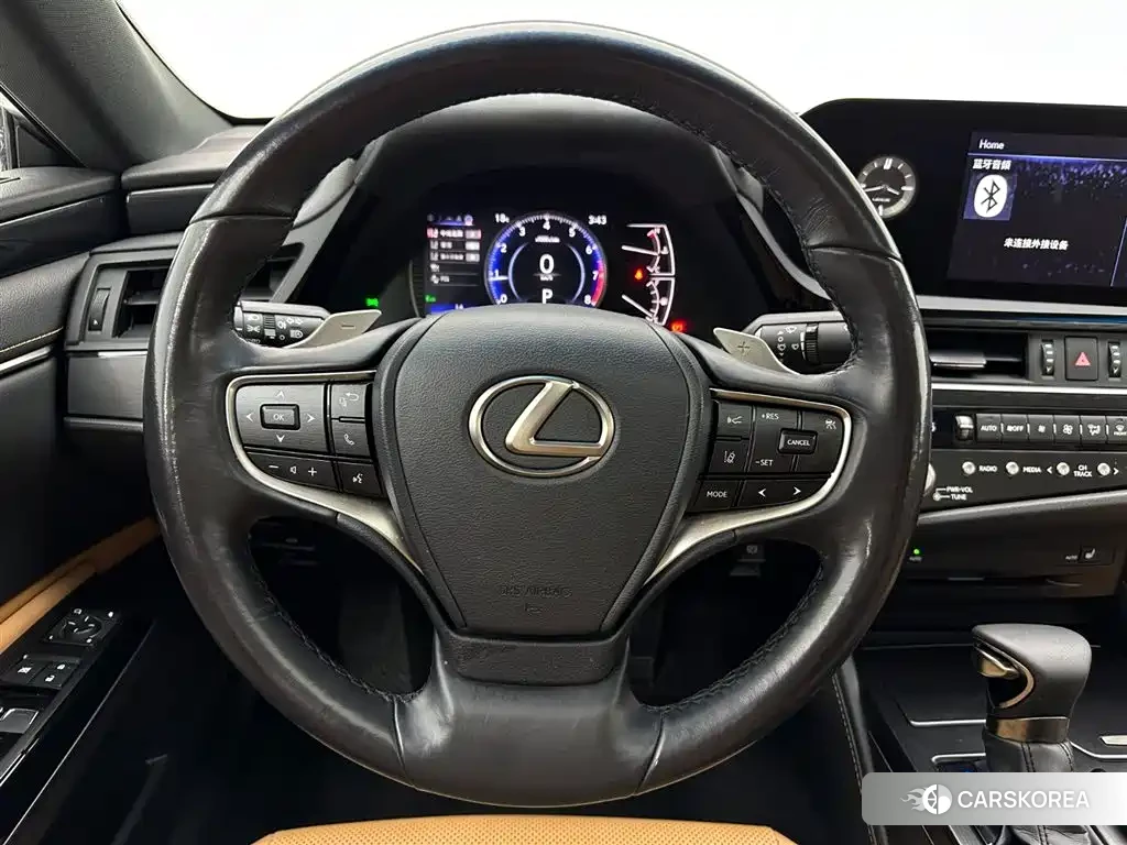 Lexus ES id 4583668 из Китая 26