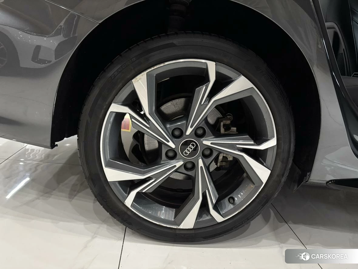 Audi A3 id 4461865 из Китая 20