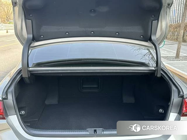 Lexus ES id 4209087 из Китая 16