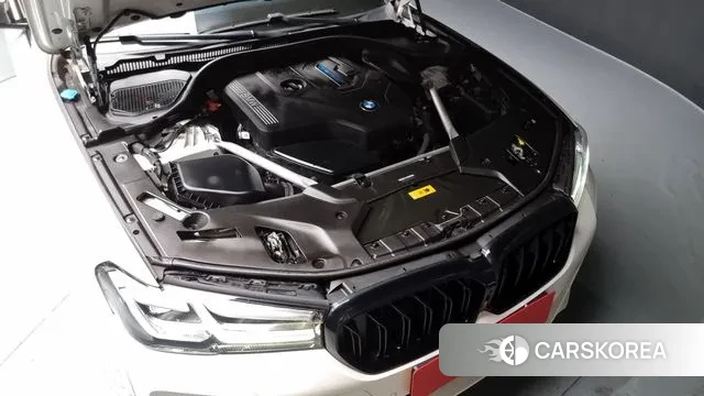 BMW 5 Series (G30) id 2994525 из Кореи 16