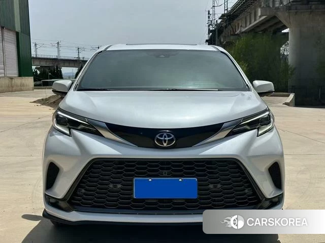 Toyota Grevia 2025 Белый из Китая, фото 6