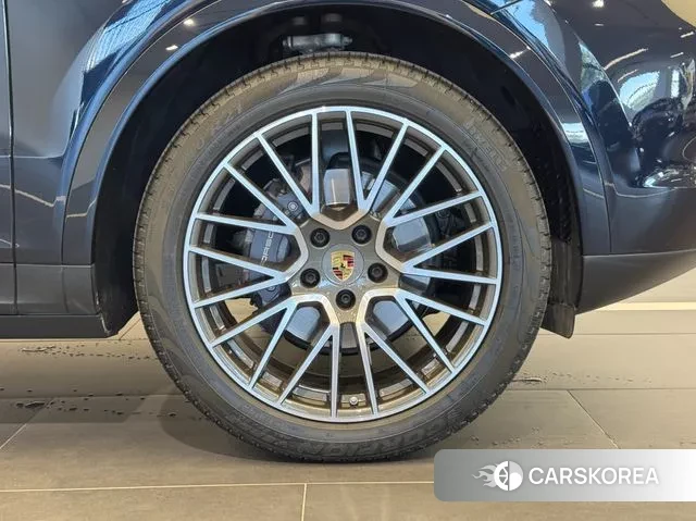 Porsche Cayenne (PO536) id 2986333 из Кореи 16