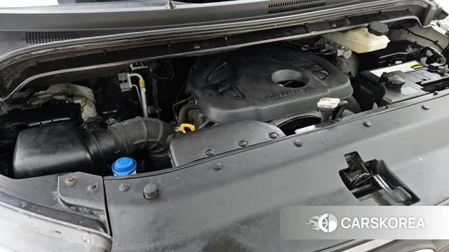 Hyundai The New Grand Starex id 3627289 из Кореи 16