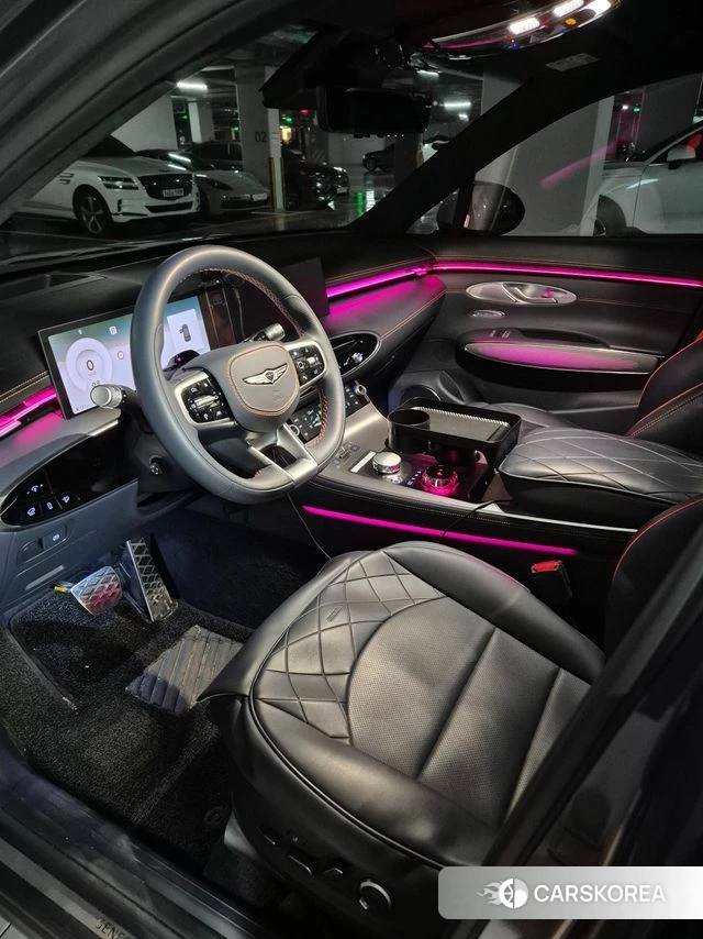 Genesis GV70 2024 Серый из Кореи, фото 6