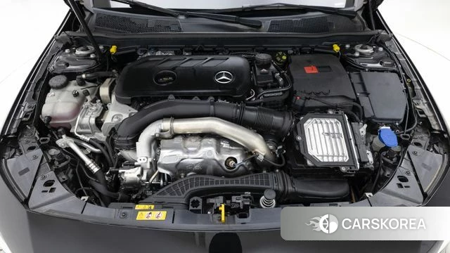 Mercedes-Benz A-Class W177 id 4291940 из Кореи 16