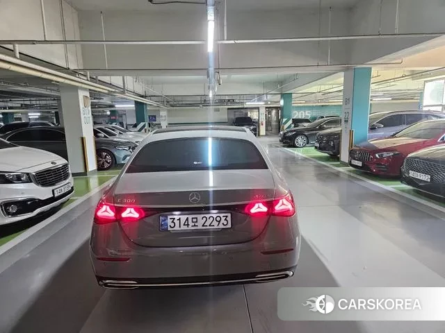 Mercedes-Benz E-Class W214 id 3371869 из Кореи 7