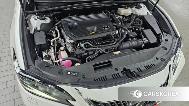 Lexus ES300h 7th generation id 3799107 из Кореи 16