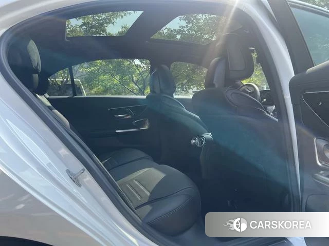 Mercedes-Benz Class C 2023 Белый из Китая, фото 6