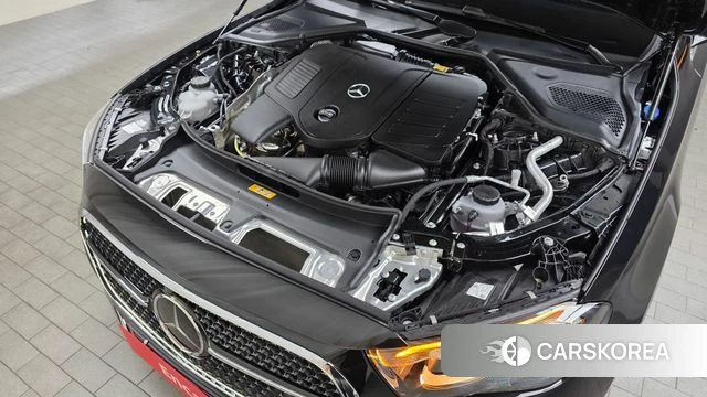 Mercedes-Benz E-Class W214 id 4307892 из Кореи 26