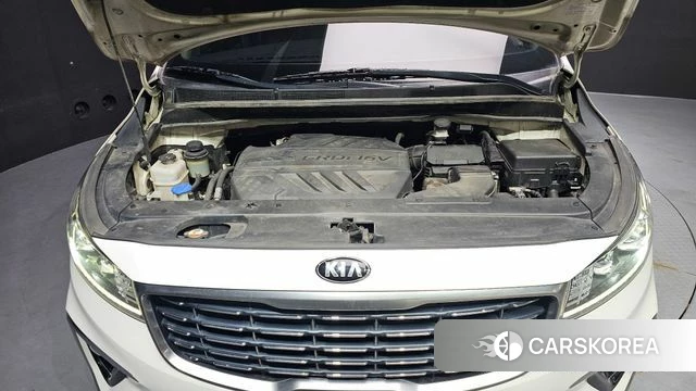 Kia The New Carnival id 3937142 из Кореи 16