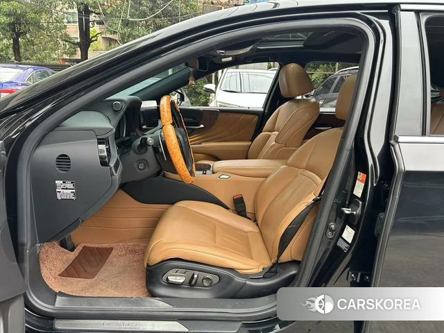 Lexus LS 2021 Черный из Китая, фото 6