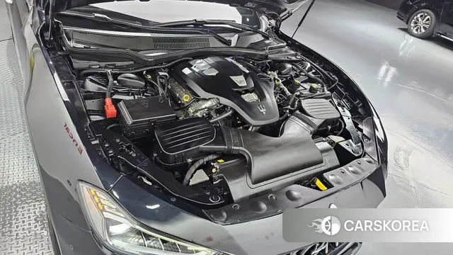 Maserati Ghibli id 2981875 из Кореи 16