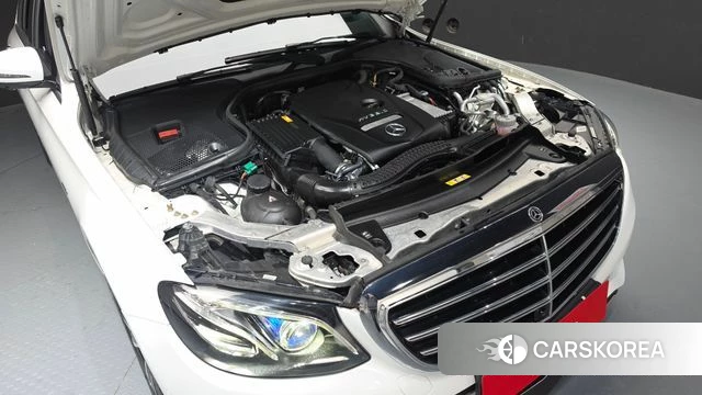 Mercedes-Benz E-Class W213 id 4294590 из Кореи 26