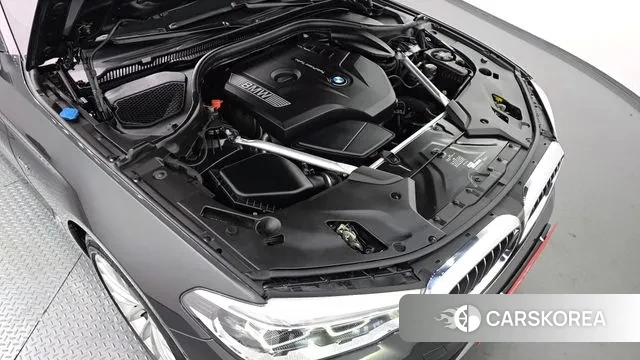 BMW 5 Series (G30) id 3557870 из Кореи 16