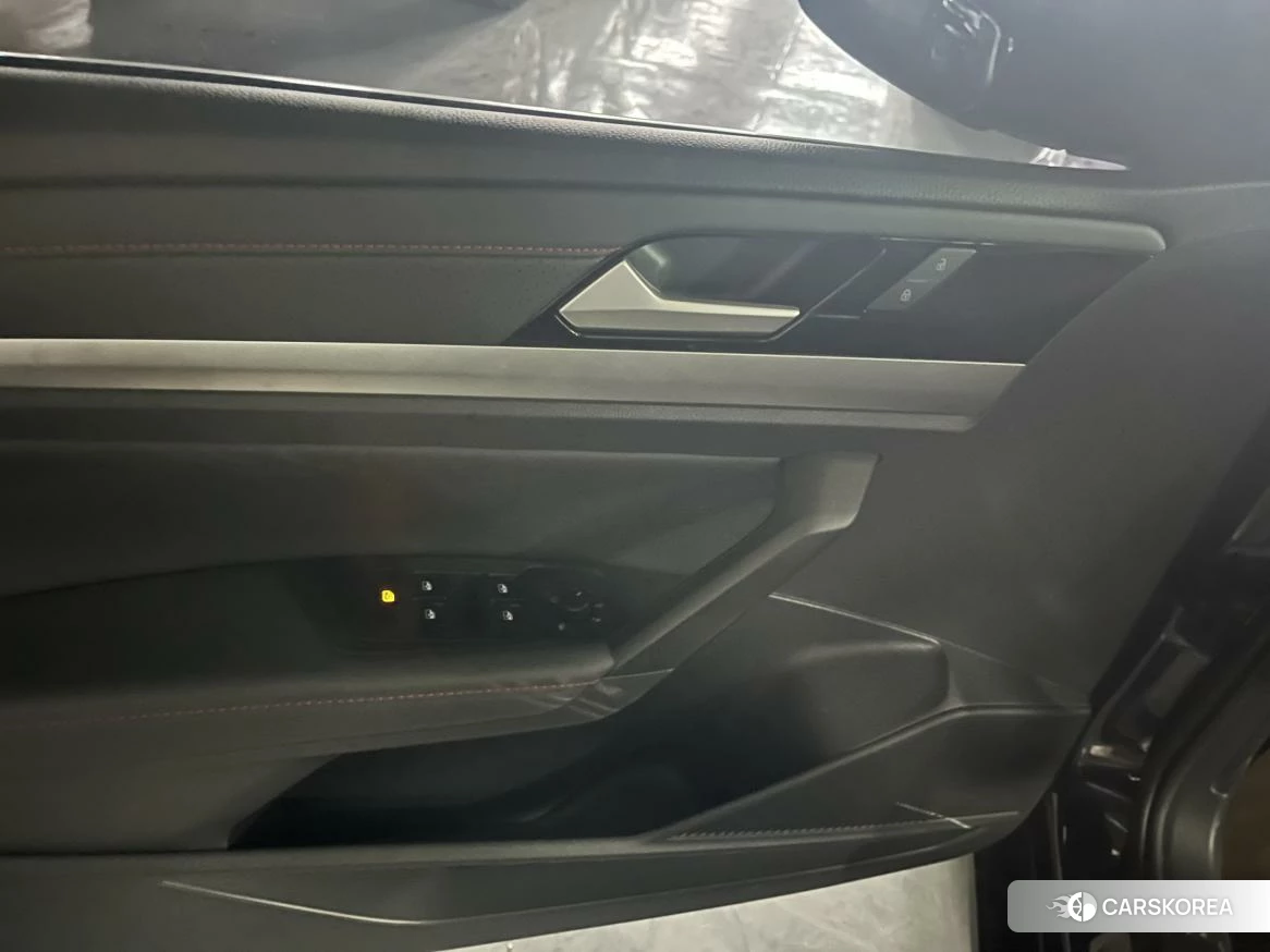 Volkswagen Lavida id 4440990 из Китая 16