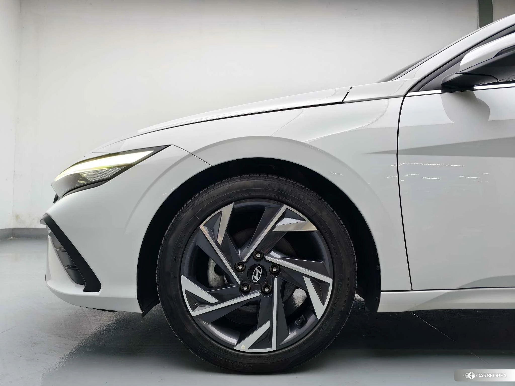 Hyundai Elantra id 4420394 из Китая 17