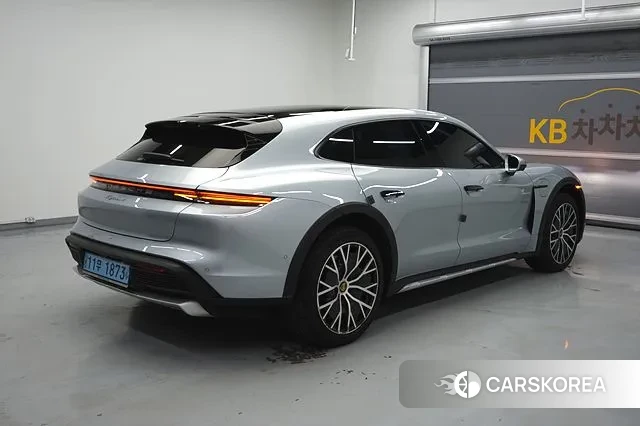 Porsche Taycan id 2975030 из Кореи 16