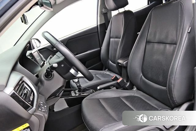 Kia Stonic id 3954990 из Кореи 16