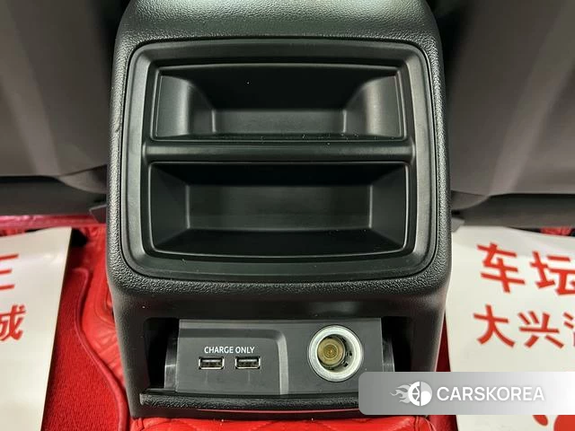 Audi A4L id 4271342 из Китая 8