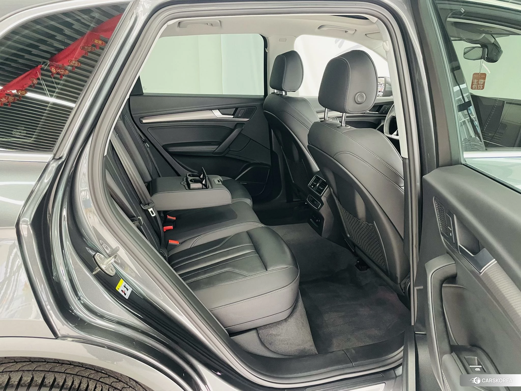 Audi Q5L id 4453747 из Китая 9