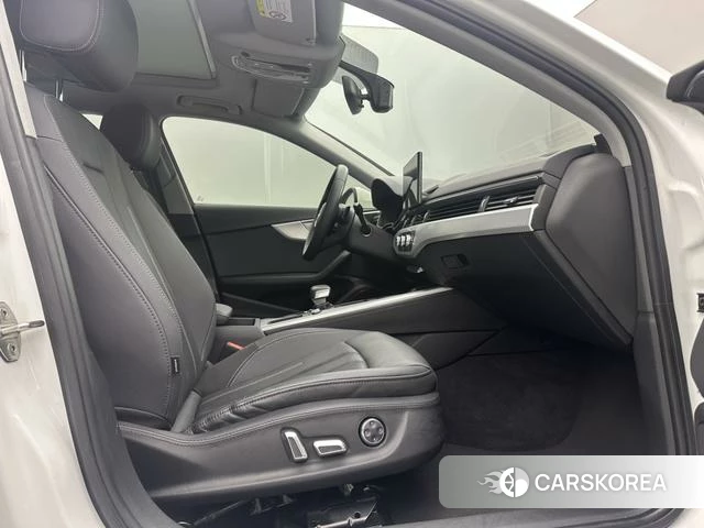 Audi A4L id 4242260 из Китая 12