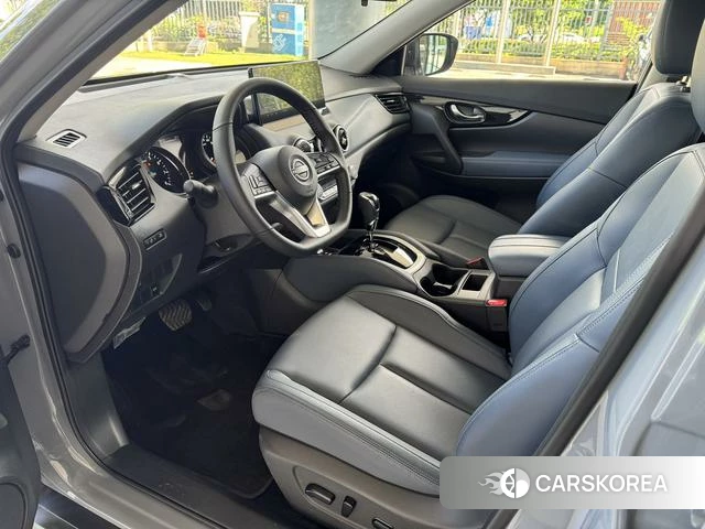 Nissan Qijun 2025 Темно-серый из Китая, фото 6