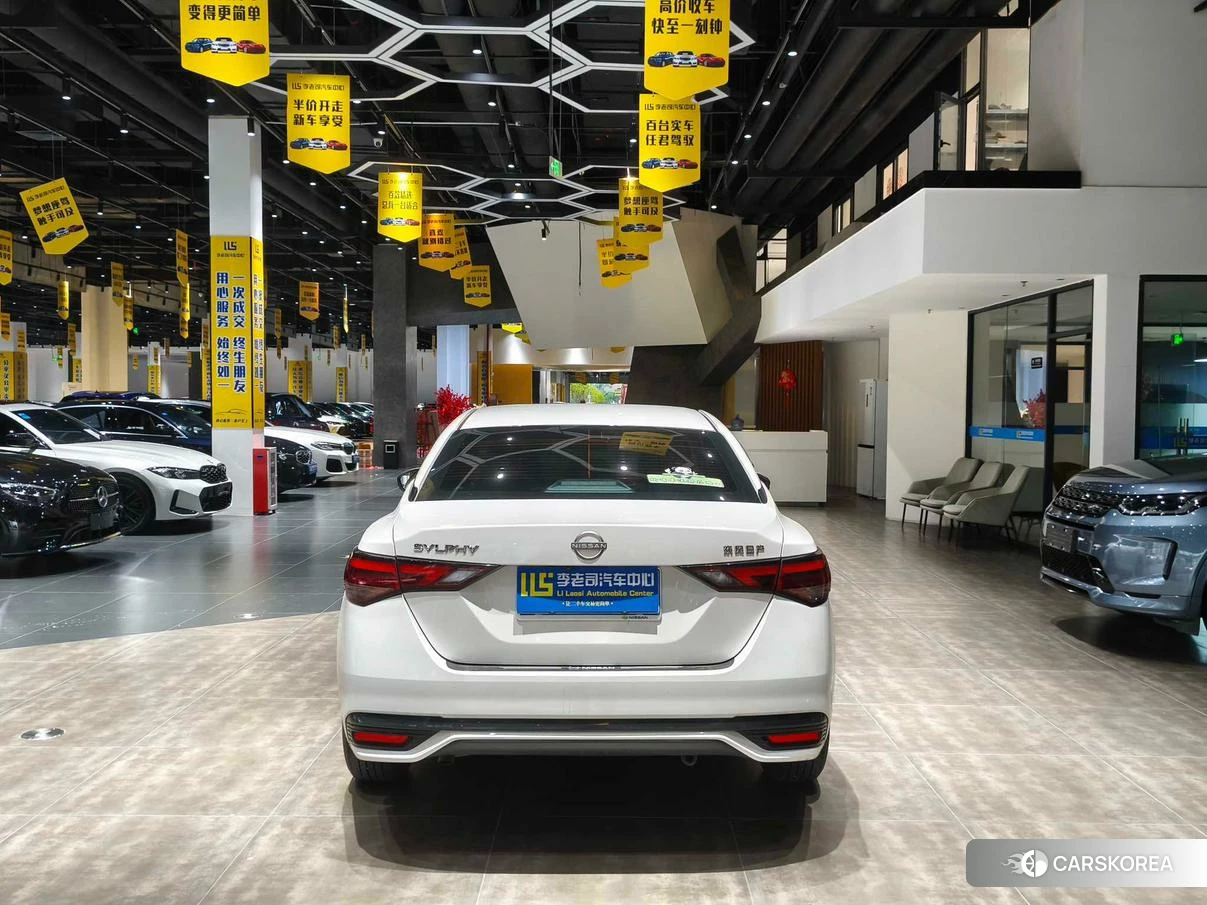 Nissan Xuan Yi 2023 Белый из Китая, фото 6