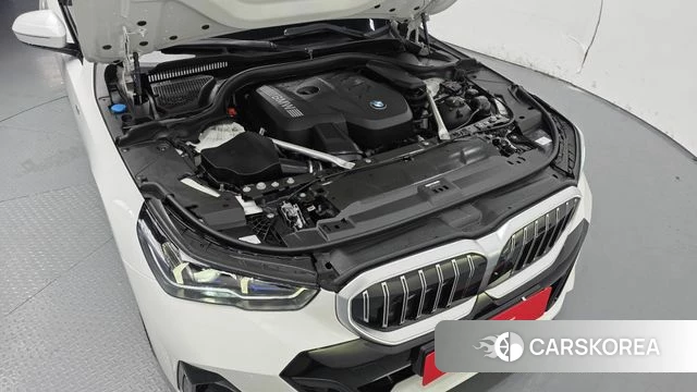 BMW 5 Series (G60) id 4329403 из Кореи 16