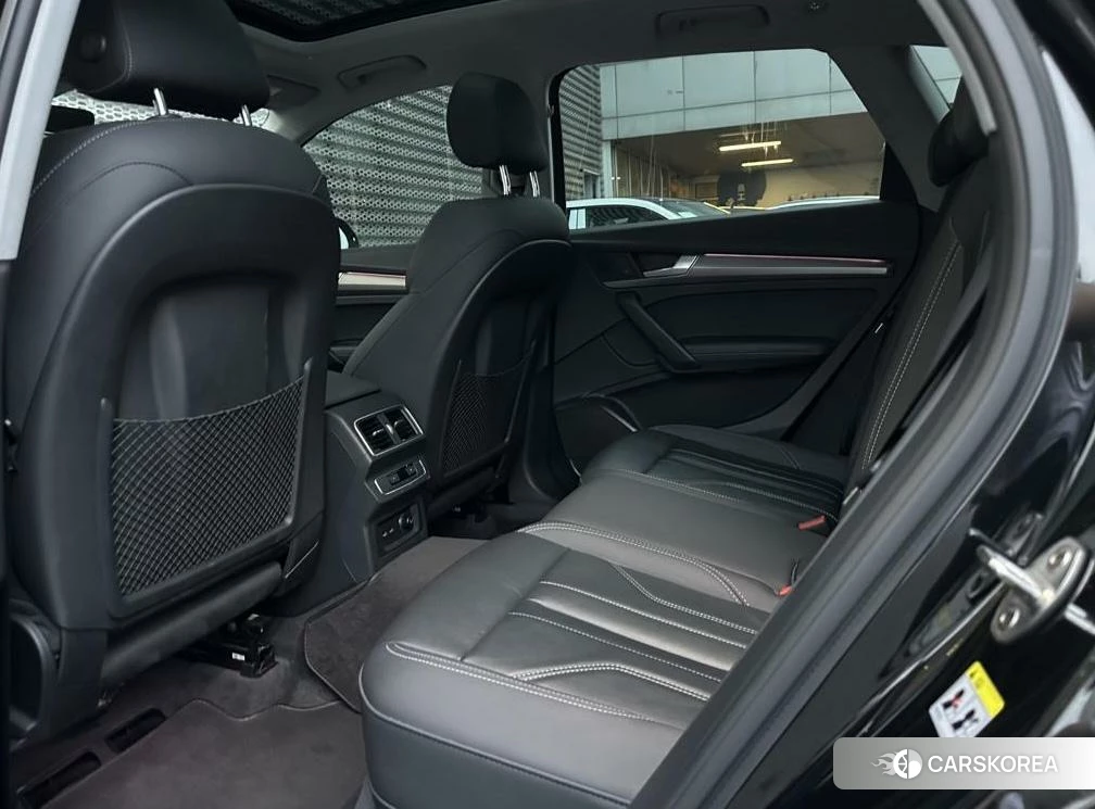 Audi Q5L id 4462018 из Китая 12
