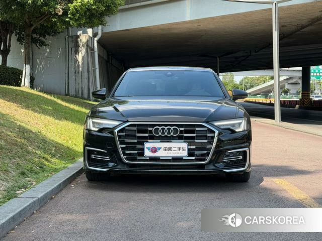 Audi A6L id 4353170 из Китая 9