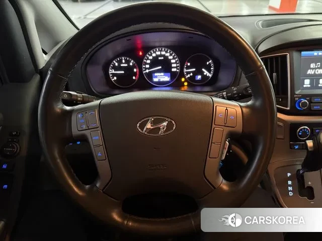 Hyundai The New Grand Starex id 3018096 из Кореи 16