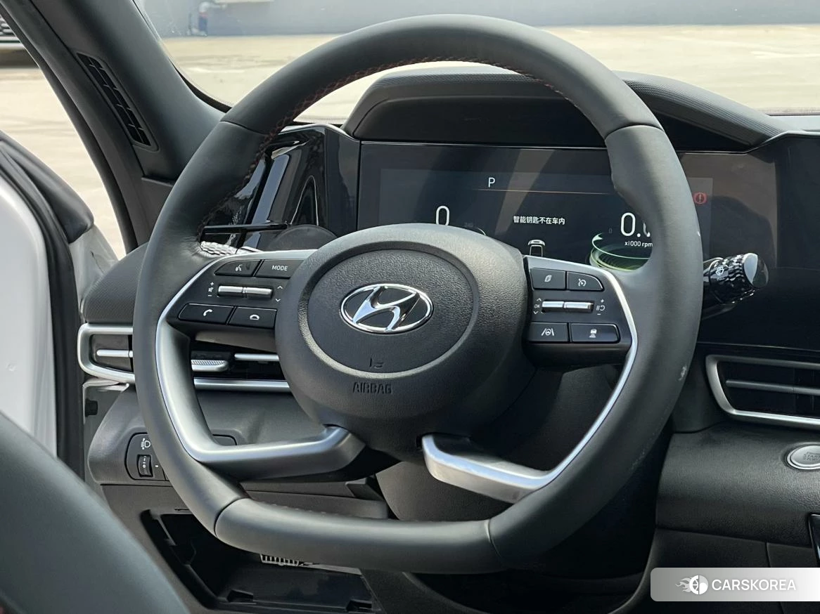 Hyundai Elantra id 4440467 из Китая 14