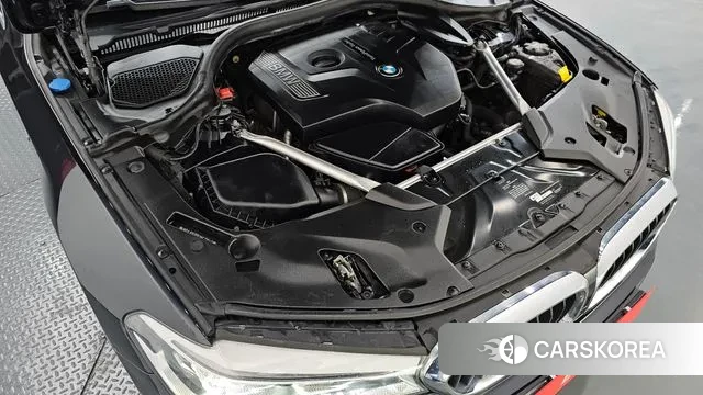 BMW 5 Series (G30) id 3737315 из Кореи 16