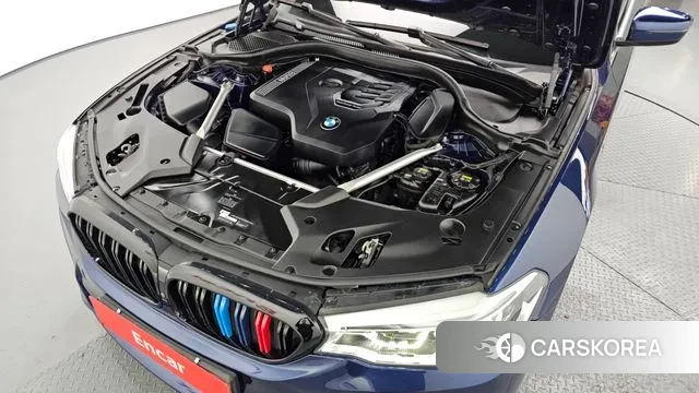 BMW 5 Series (G30) id 3504683 из Кореи 16