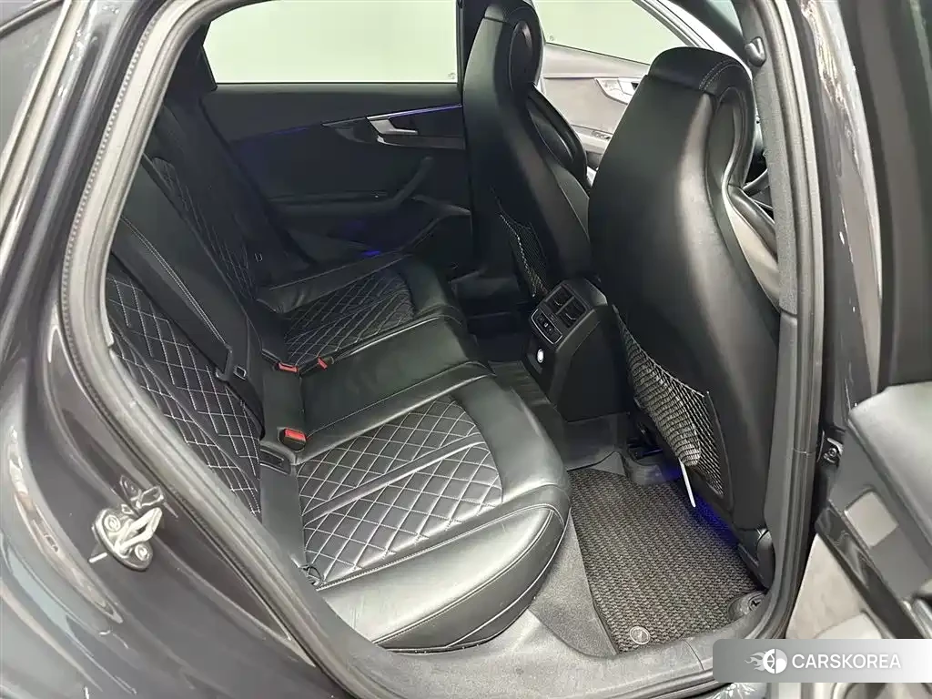 Audi S4 id 4589525 из Китая 11