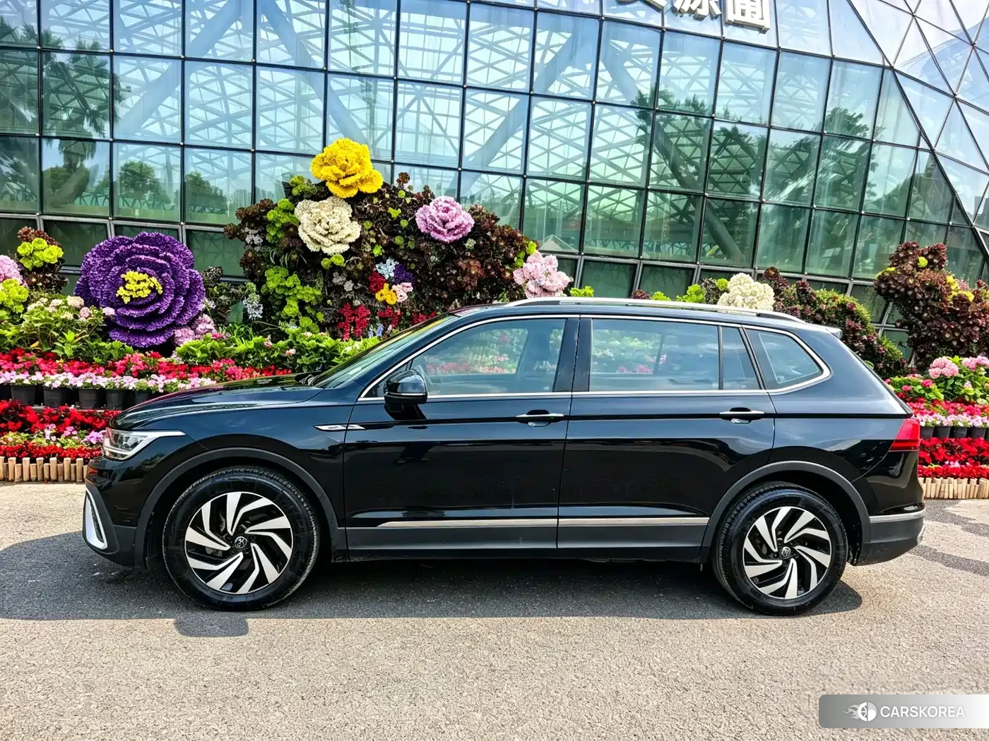 Volkswagen Tiguan L id 4576477 из Китая 13