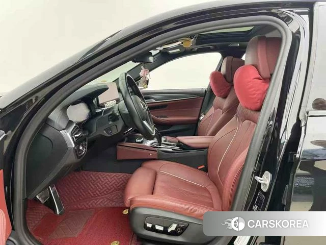 BMW 5 series PHEV 2021 Черный из Китая, фото 6
