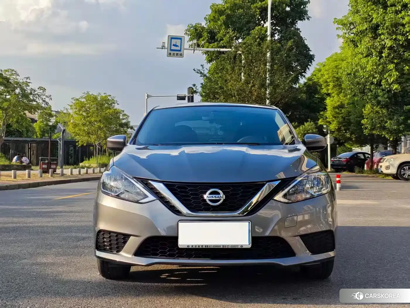 Nissan Sylphy 2025 Silver/gray из Китая, фото 6