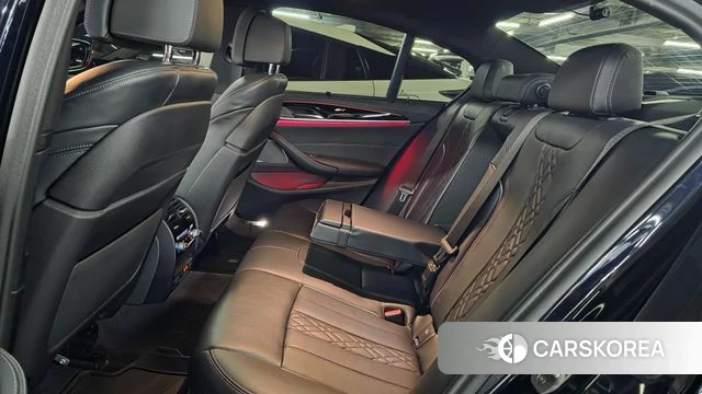 BMW 5 Series (G30) id 3806075 из Кореи 16